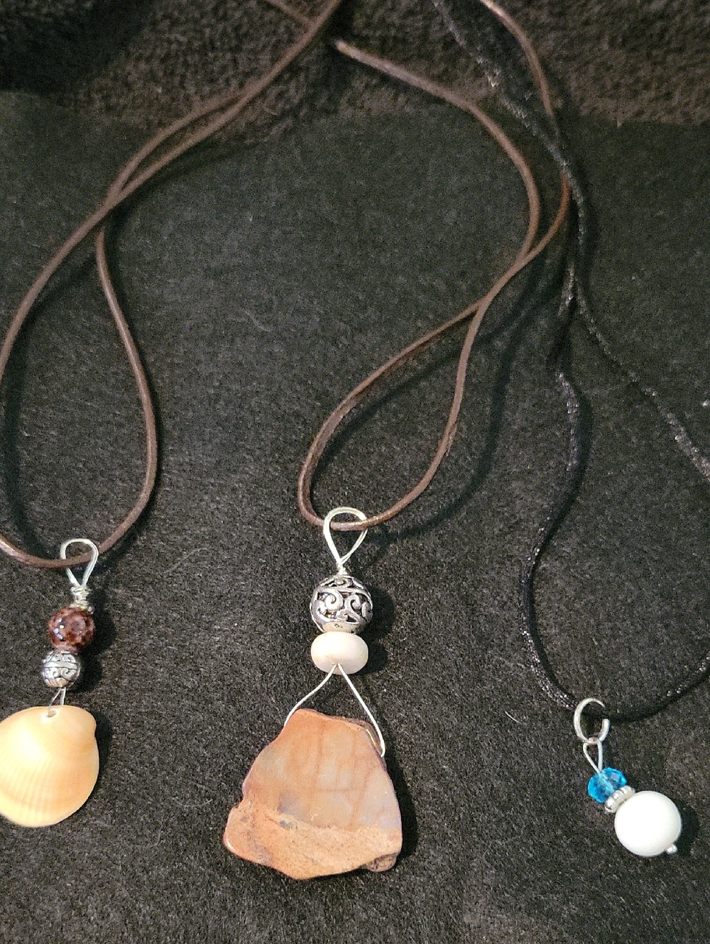 Source Unknown Brown Beach Stone Pendant Necklace with Silver Accents